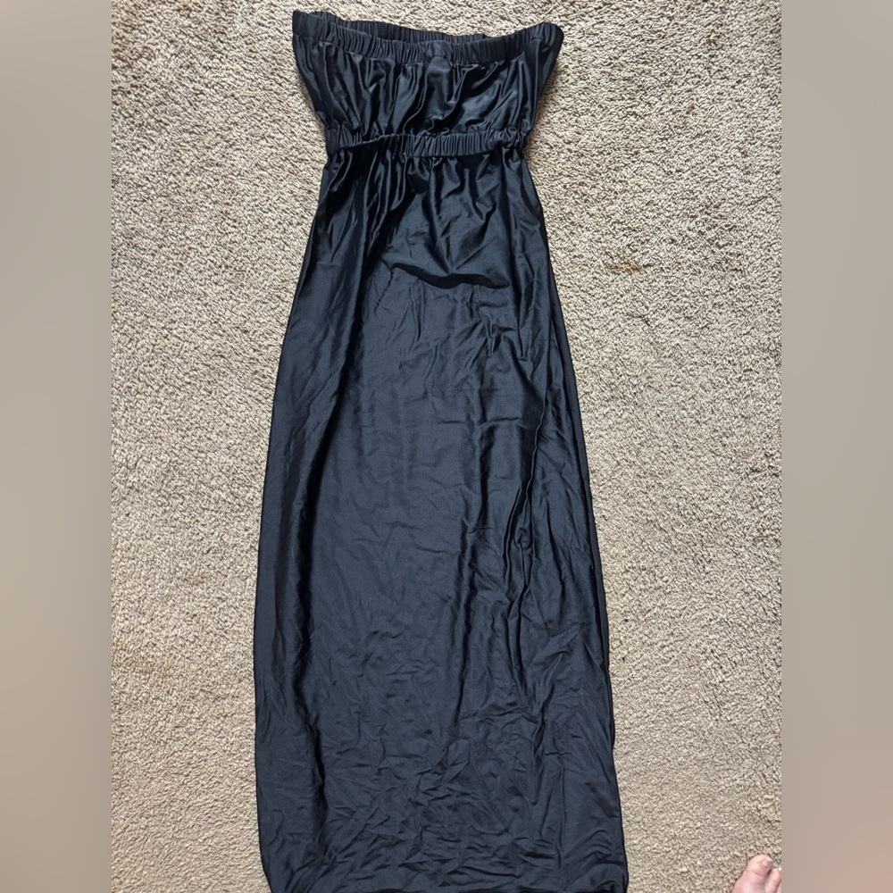 Black Strapless Ruched Maxi - Picture 5 of 6
